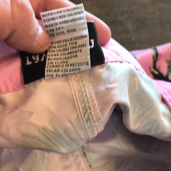 ⭐️SOLD⭐️Pink Palm Tree Men’s Swimming Trunks - Picture 5 of 6